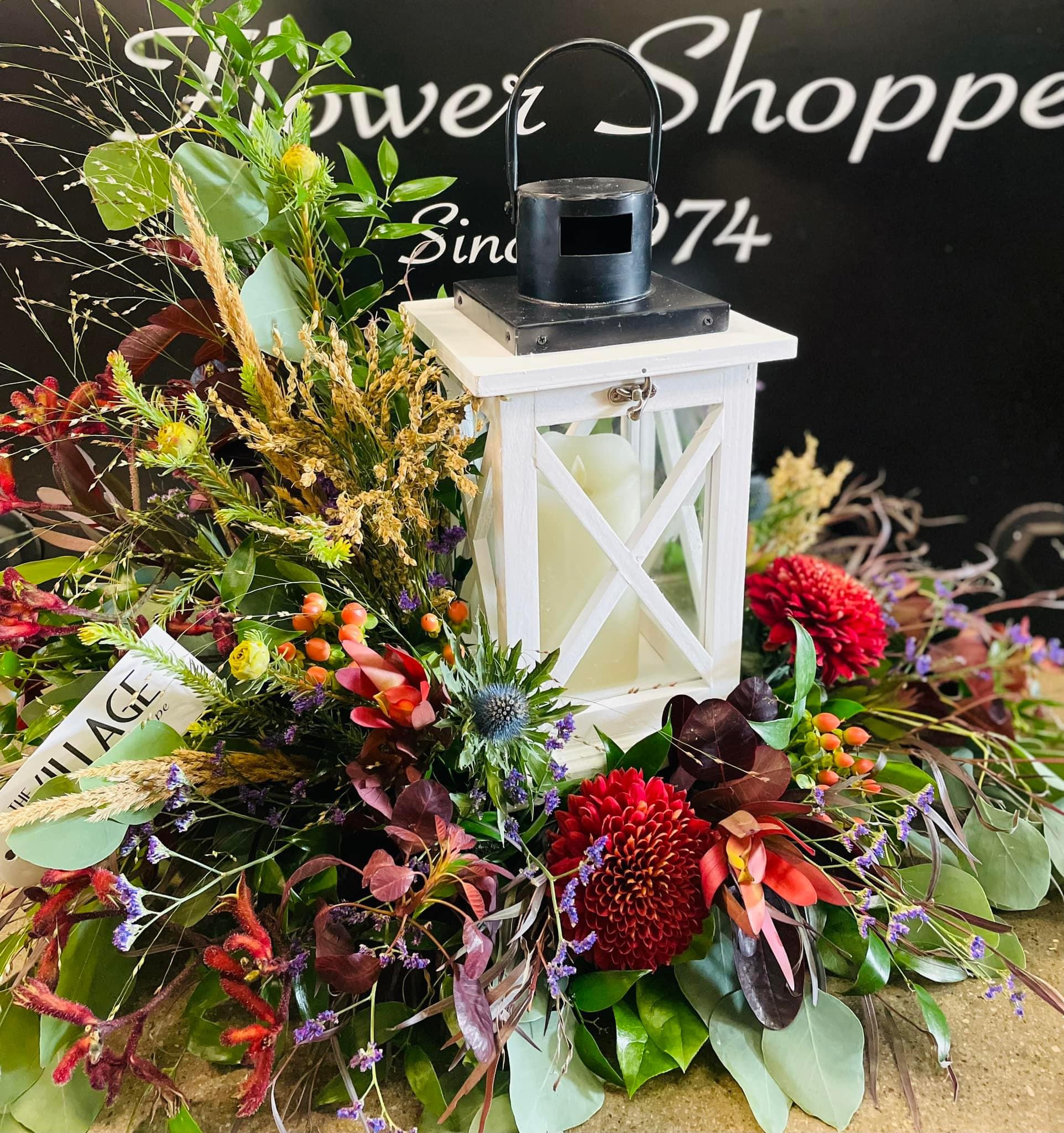 Deluxe Lantern Arrangements - Image 2